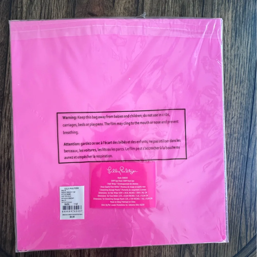 NWT Lilly Pulitzer Spa Pack W/ Hair Wrap, Quartz Roller, Drawstring Pouch